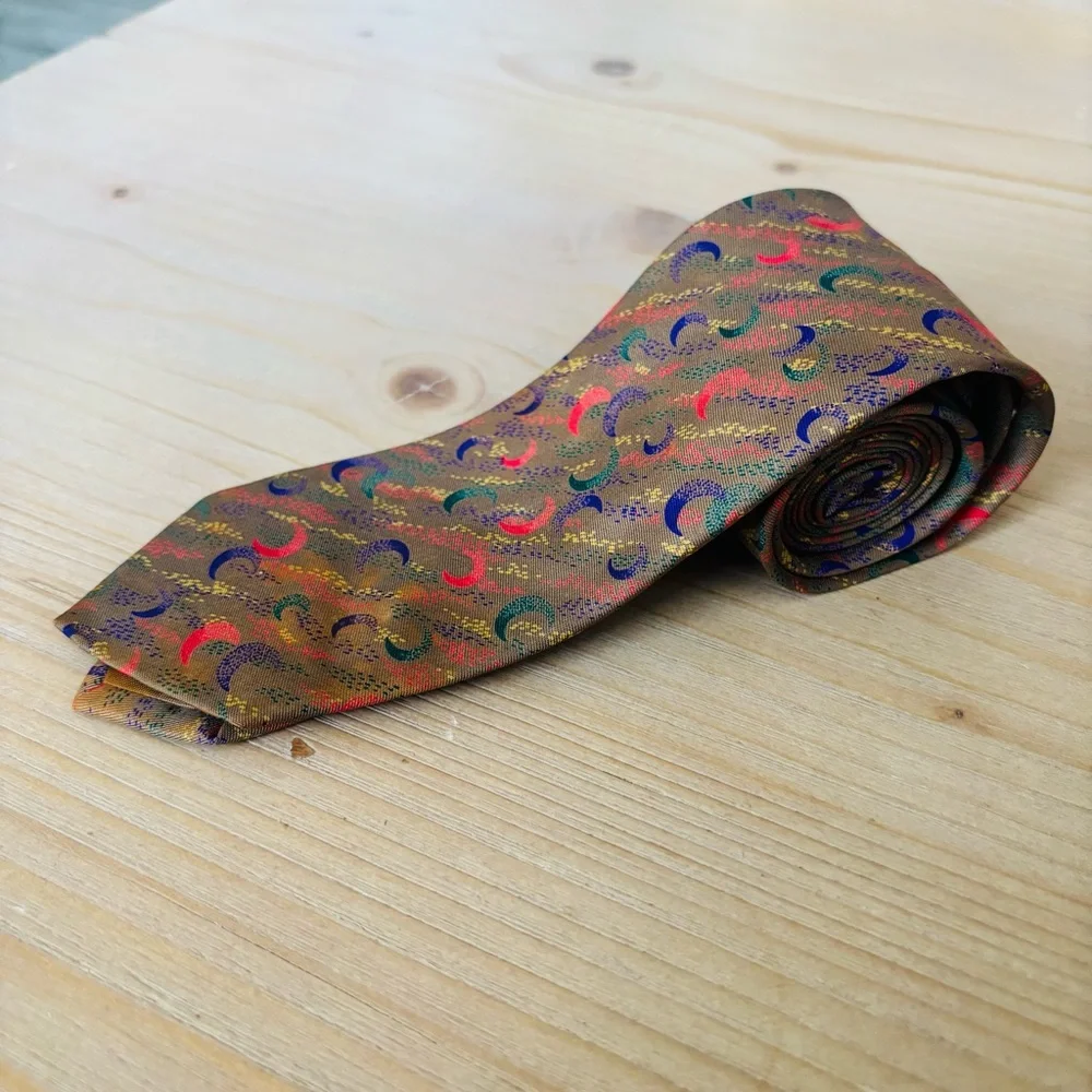 Giorgio Armani Mens Designer Vintage Gold Brown Crescent Moon Abstract‎ Tie Silk